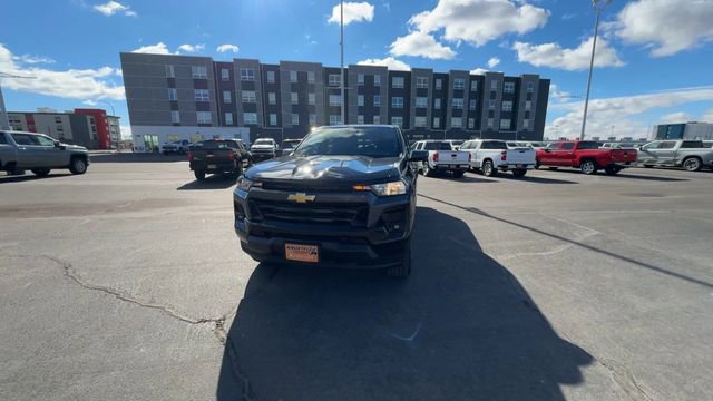 Used 2023 Chevrolet Colorado LT w/ LT Convenience Package II image 3