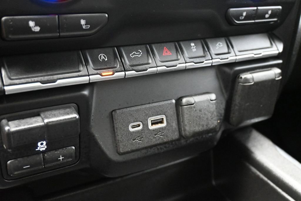 Used 2019 Chevrolet Silverado 1500 RST w/ All-Star Edition AWD/4WD image 28