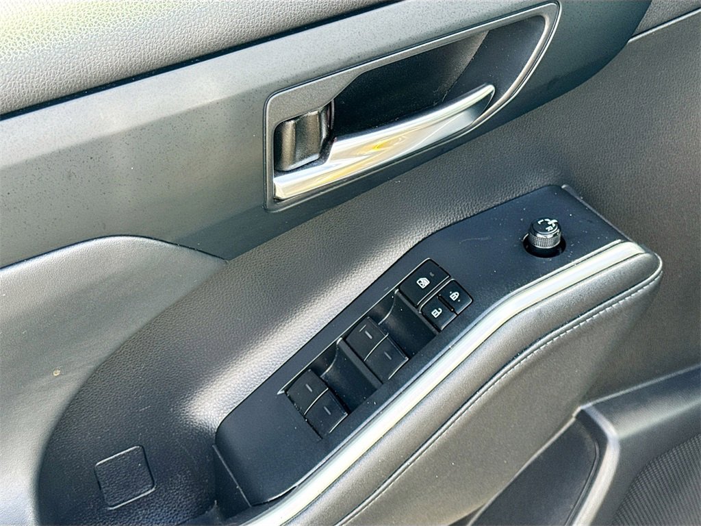 Used 2022 Toyota Highlander XLE image 17