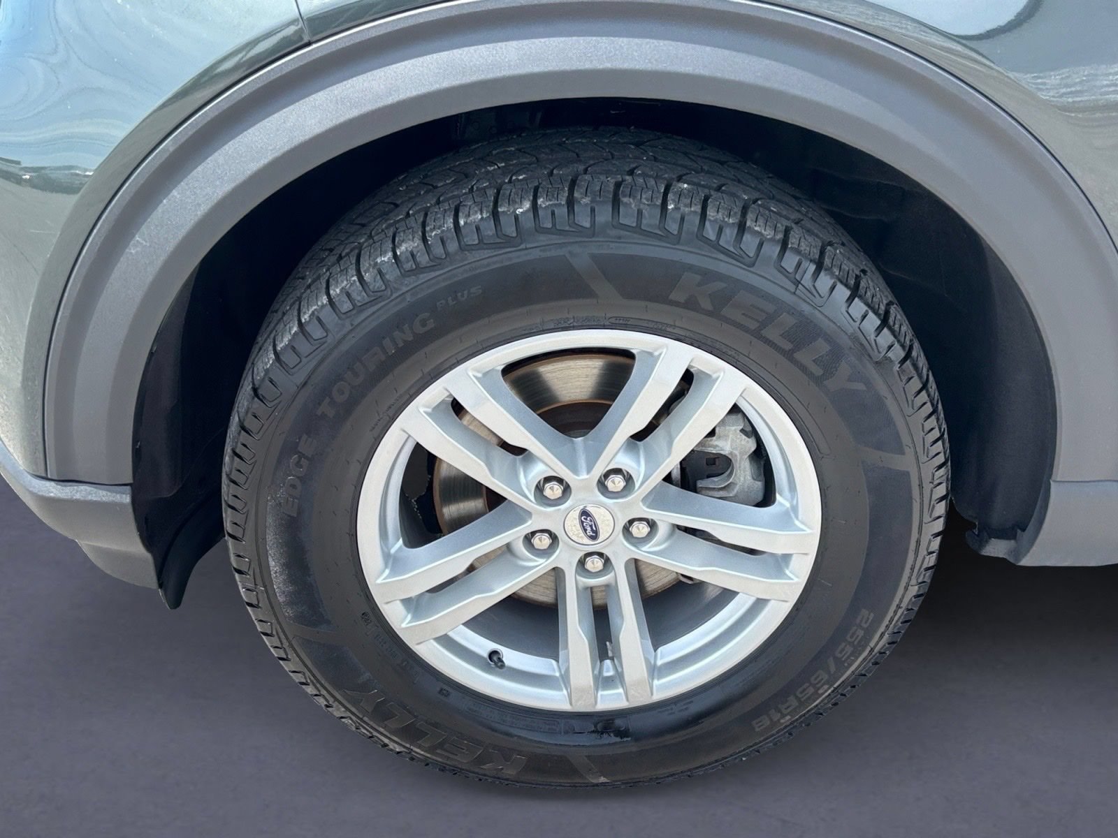 Used 2023 Ford Explorer XLT AWD/4WD image 13