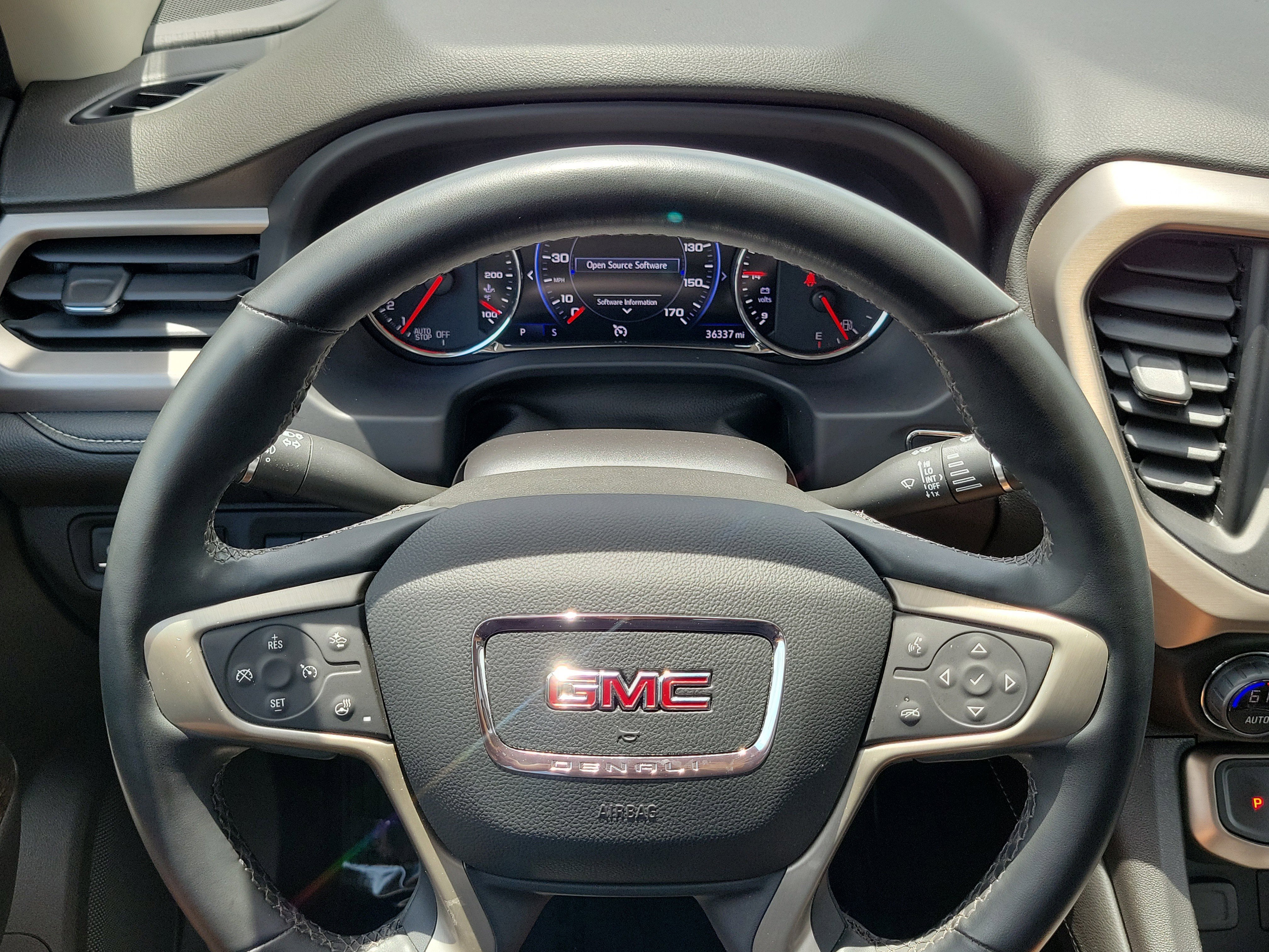 Used 2023 GMC Acadia Denali AWD/4WD image 23