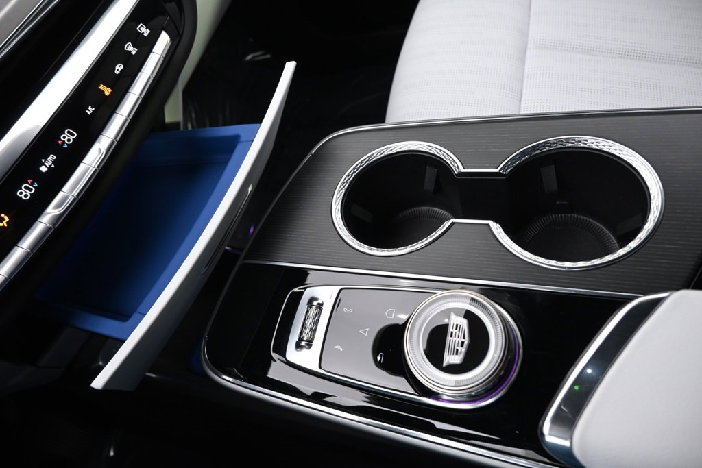 New 2025 Cadillac Lyriq Sport image 31