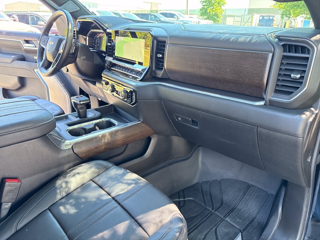Certified 2026 Chevrolet Silverado 1500 High Country w/ High Country Premium Package AWD/4WD image 51