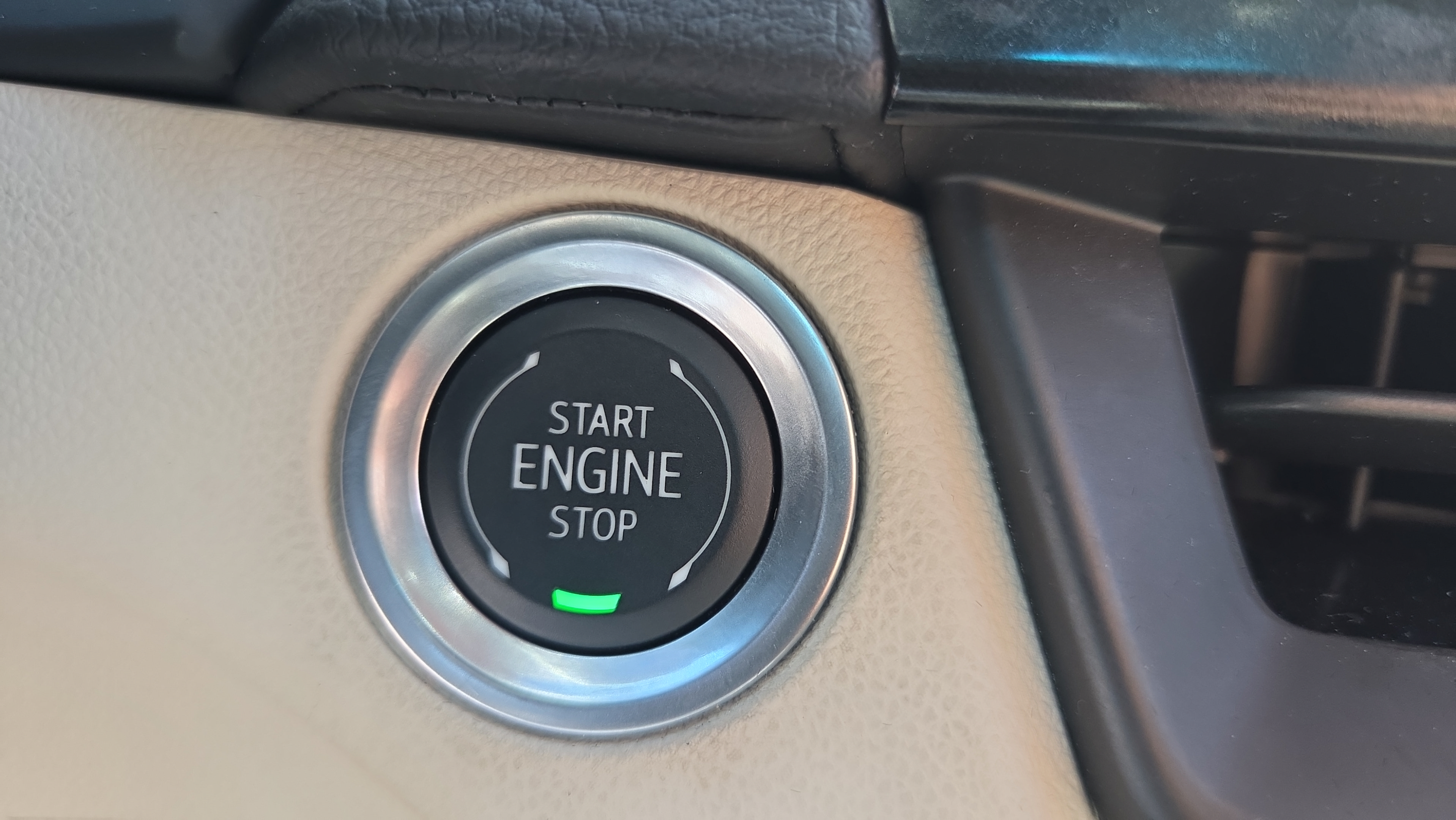 Certified 2025 Cadillac CT4 Luxury RWD image 22