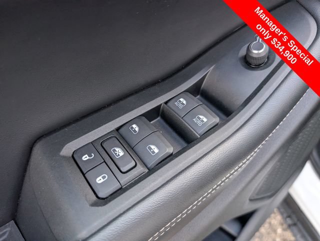 Used 2024 Jeep Grand Cherokee L Altitude AWD/4WD image 15