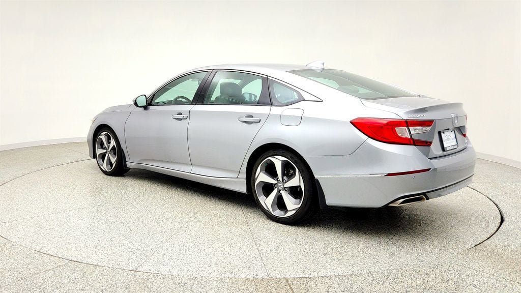 Used 2018 Honda Accord Touring image 7