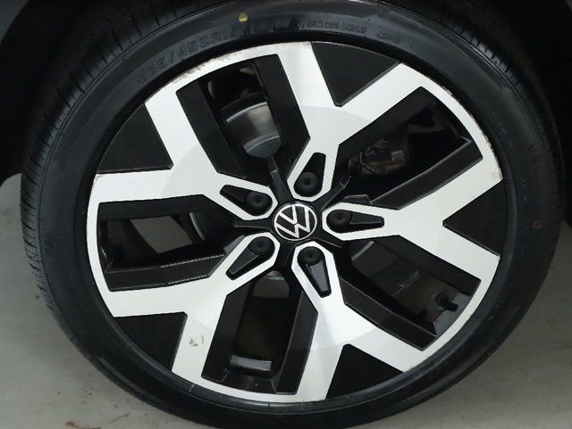 Used 2022 Volkswagen Taos SEL image 12