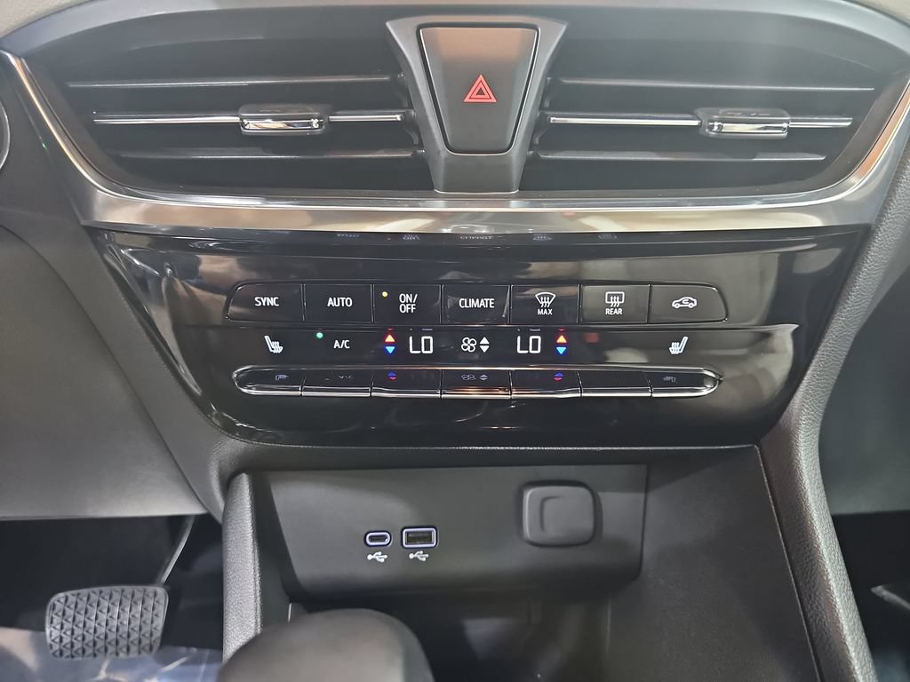 Certified 2024 Buick Encore GX Avenir w/ Avenir Convenience Package AWD/4WD image 26