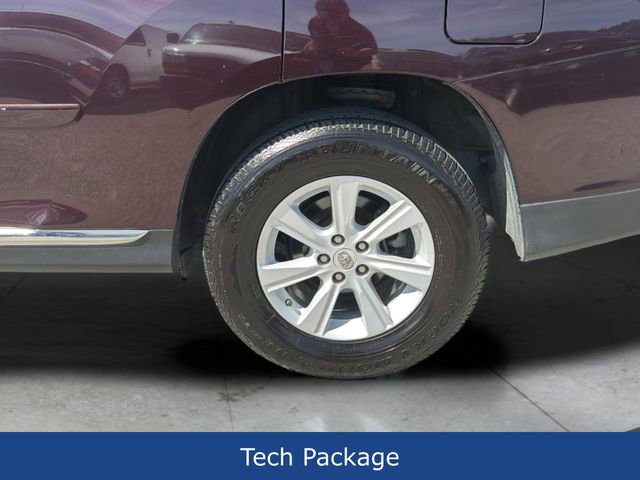 Used 2012 Toyota Highlander 4WD w/ Tech Pkg image 7