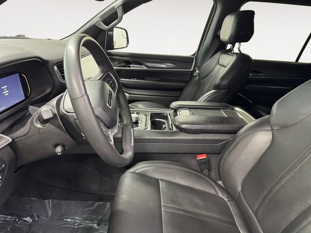 Used 2022 Jeep Wagoneer Series III AWD/4WD image 7
