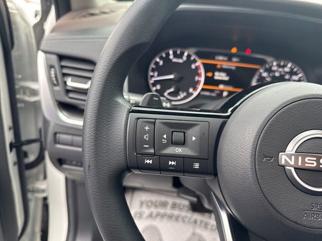 Used 2023 Nissan Rogue SV AWD/4WD image 14