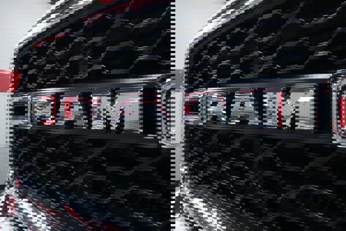 Used 2024 RAM 3500 Tradesman w/ Chrome Appearance Group image 30