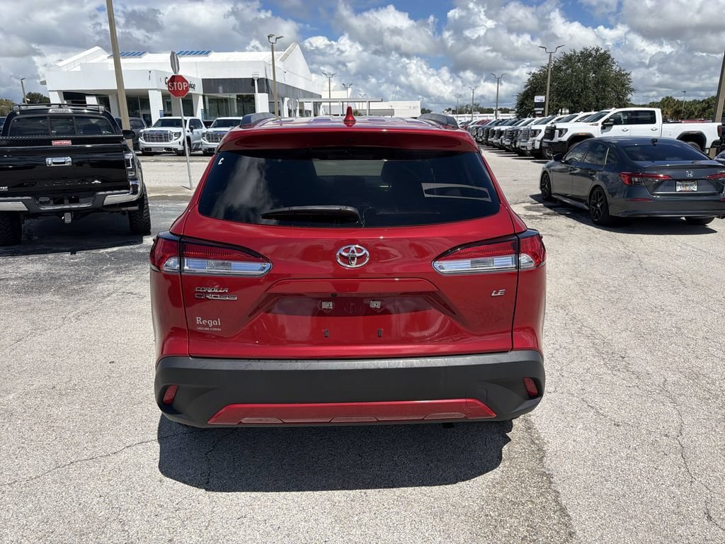 Used 2024 Toyota Corolla Cross LE FWD image 5