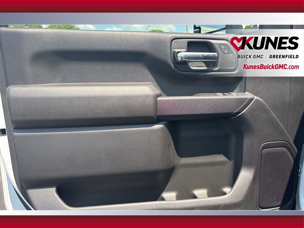 New 2025 GMC Sierra 3500 Pro image 13