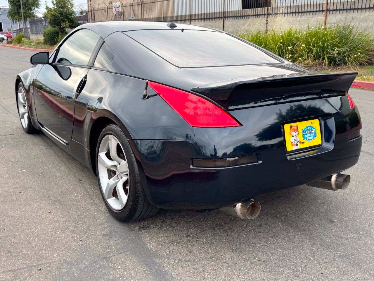 Used 2008 Nissan 350Z Touring w/ Cargo Convenience Pkg RWD image 4