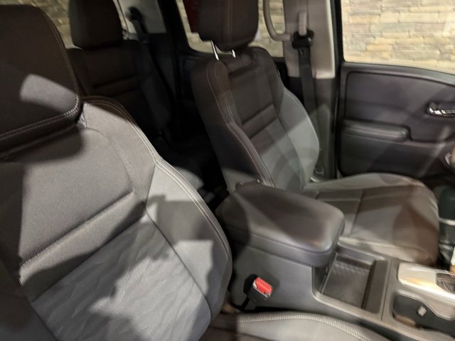 Certified 2024 Nissan Frontier SV image 30