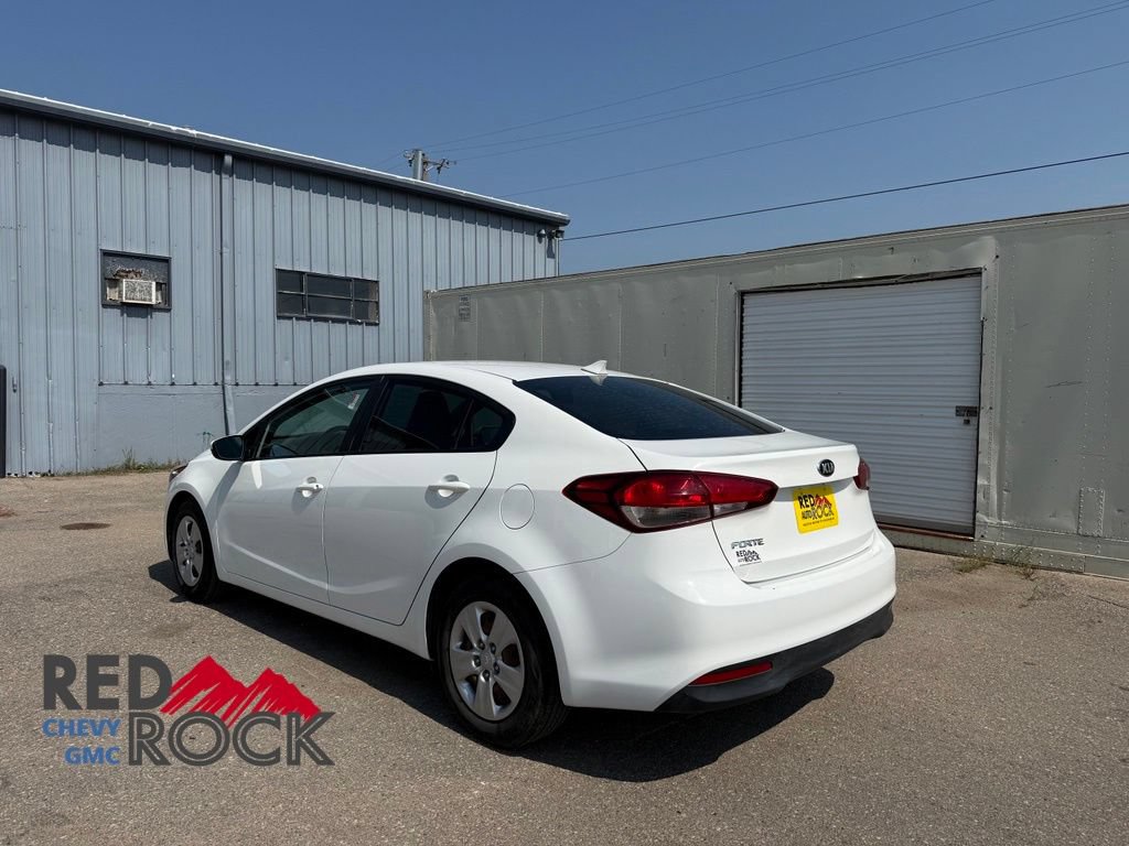 Used 2017 Kia Forte LX FWD image 7