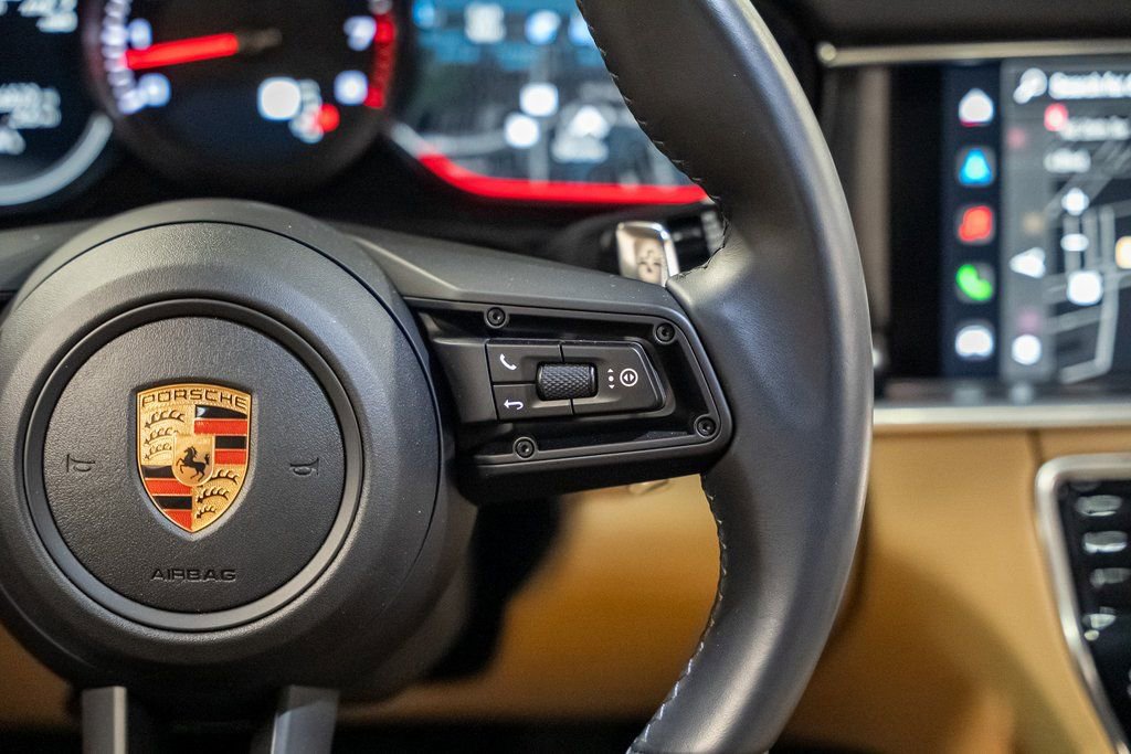Used 2023 Porsche Panamera Platinum Edition image 43