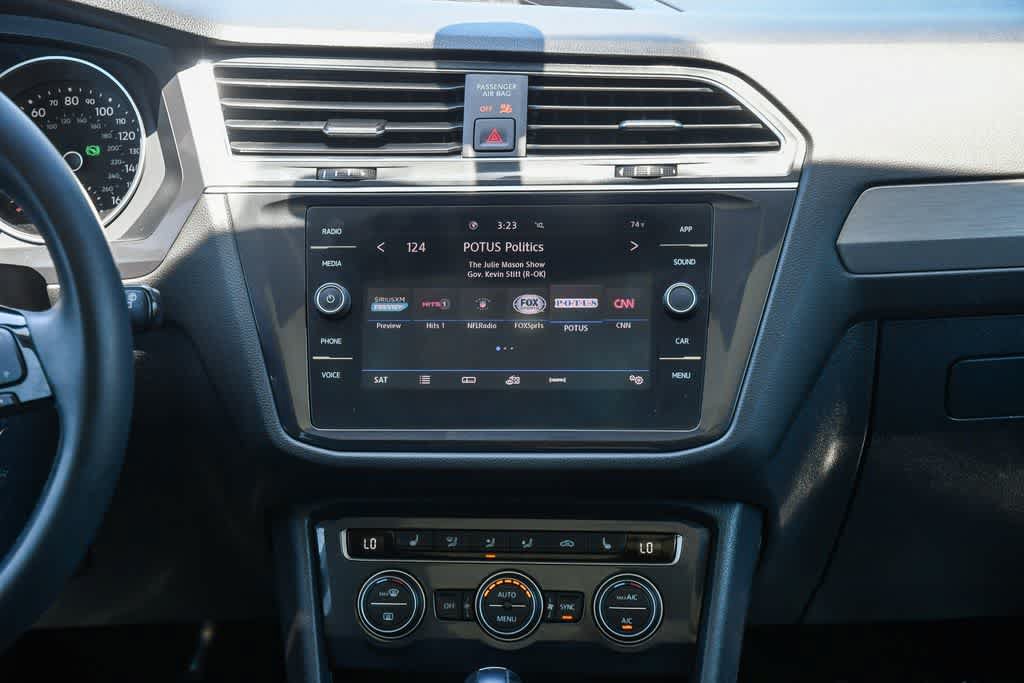 Used 2020 Volkswagen Tiguan SE w/ Panoramic Sunroof Package FWD image 13
