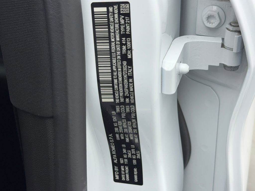 Used 2022 Alfa Romeo Stelvio Ti AWD/4WD image 49