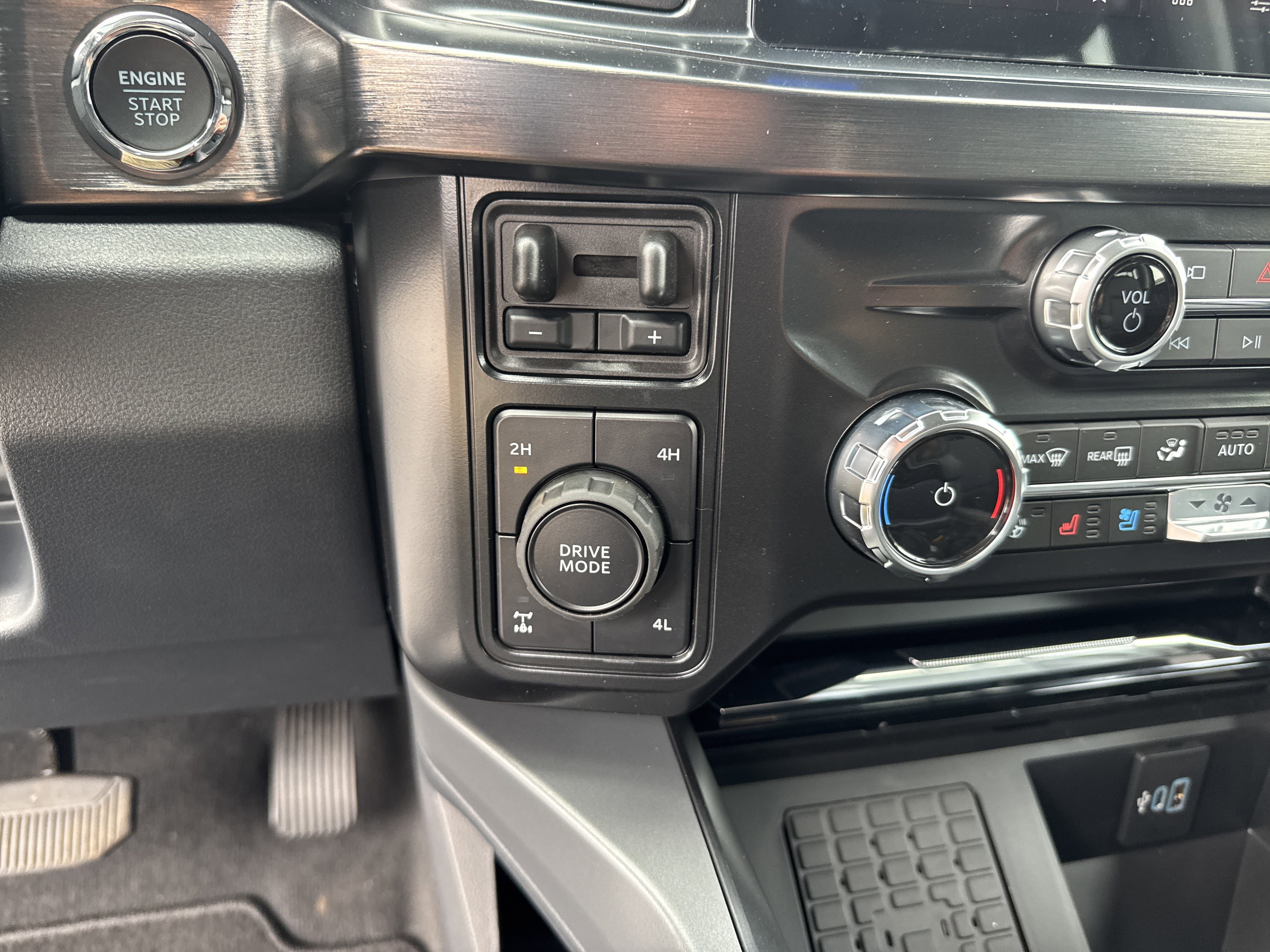 New 2026 Ford F350 Lariat image 48