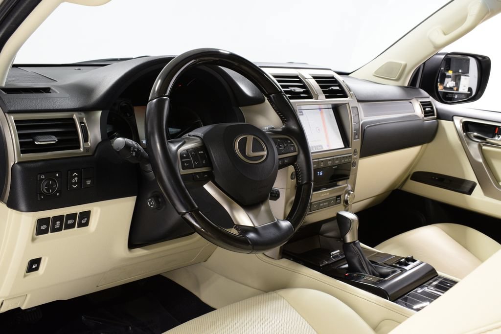 Used 2021 Lexus GX 460 Premium w/ Premium Package AWD/4WD image 7
