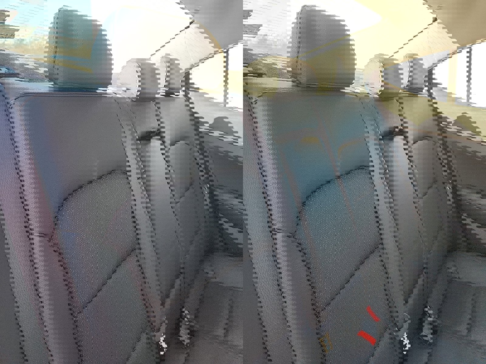 Used 2017 Hyundai Elantra Limited w/ Limited Tech Package 04 image 28