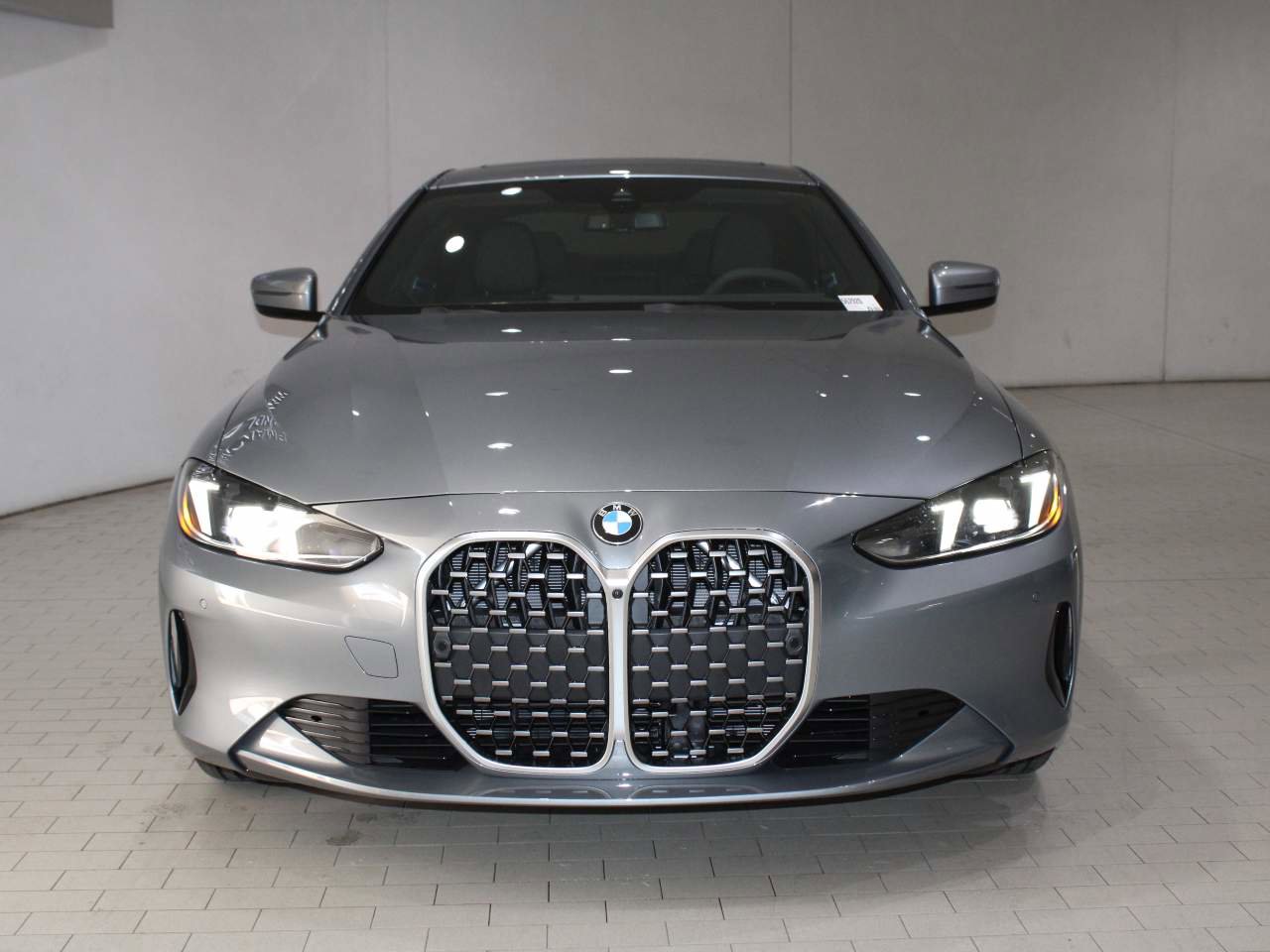 Used 2026 BMW 430i Coupe w/ Parking Assistance Package image 9