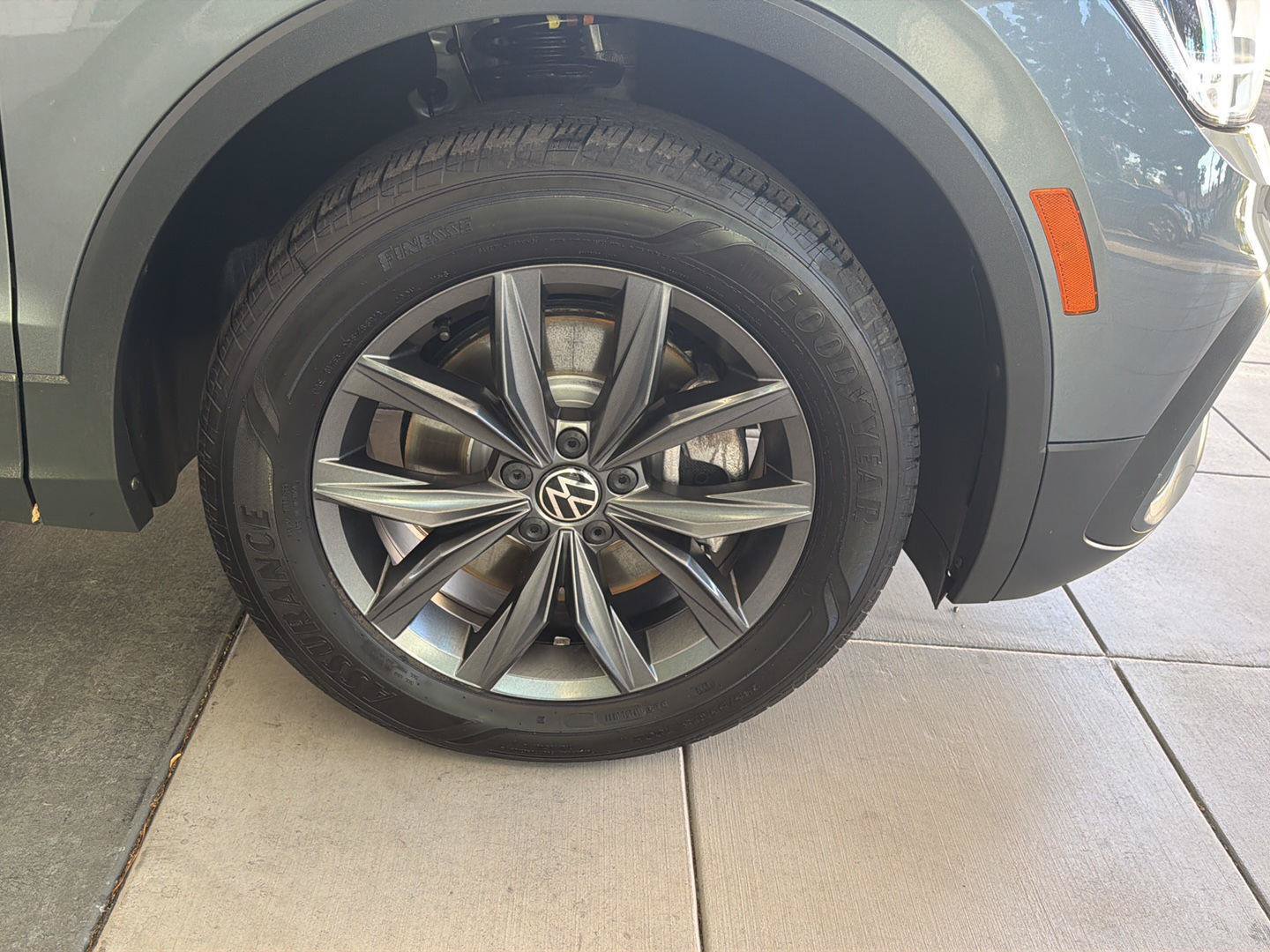 Certified 2023 Volkswagen Tiguan SE FWD image 10
