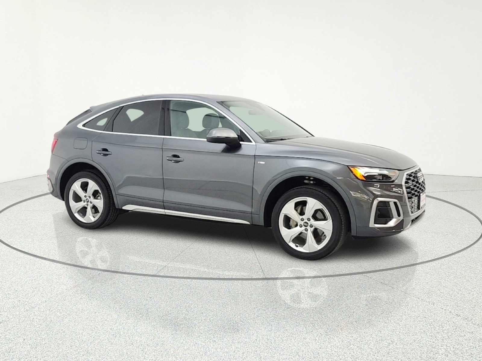 Used 2023 Audi Q5 2.0T Premium Plus w/ Premium Plus Package image 3