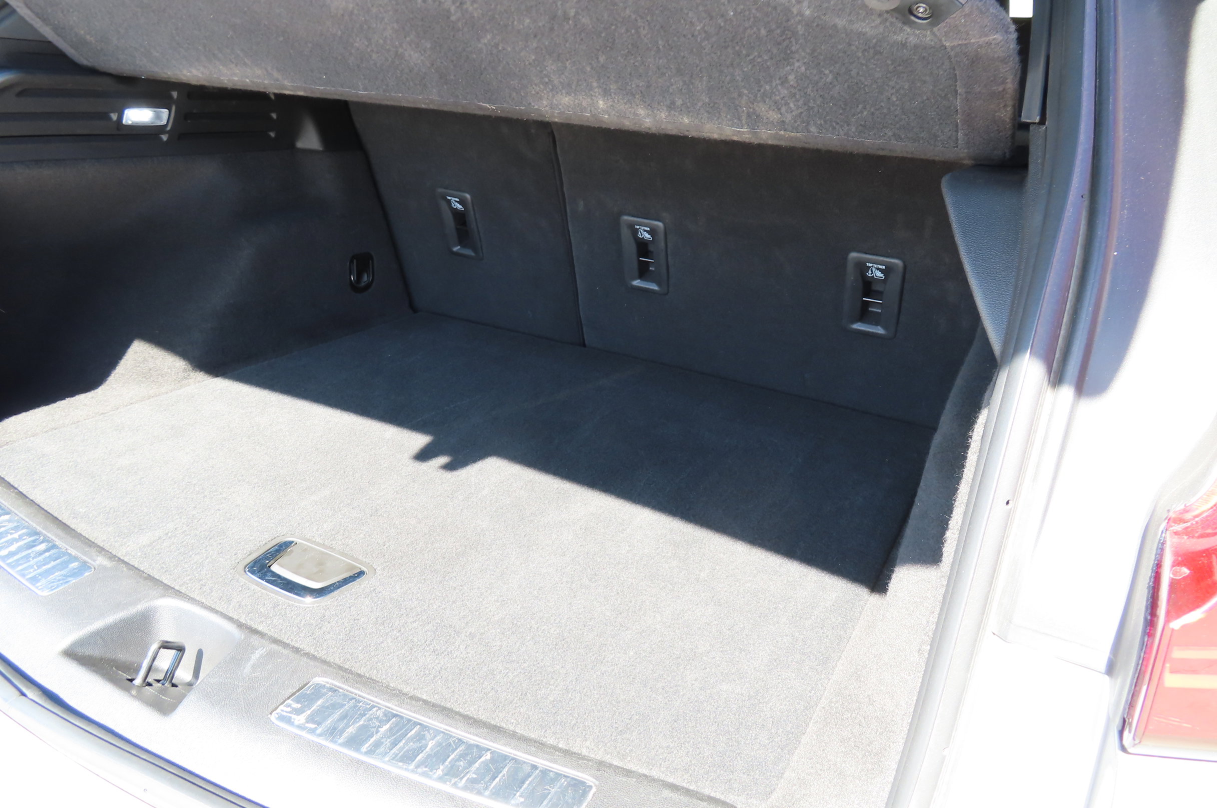 Used 2024 Cadillac XT4 Premium Luxury image 14