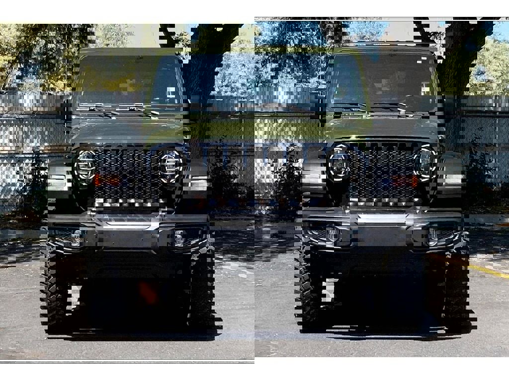 Used 2022 Jeep Wrangler Willys image 3