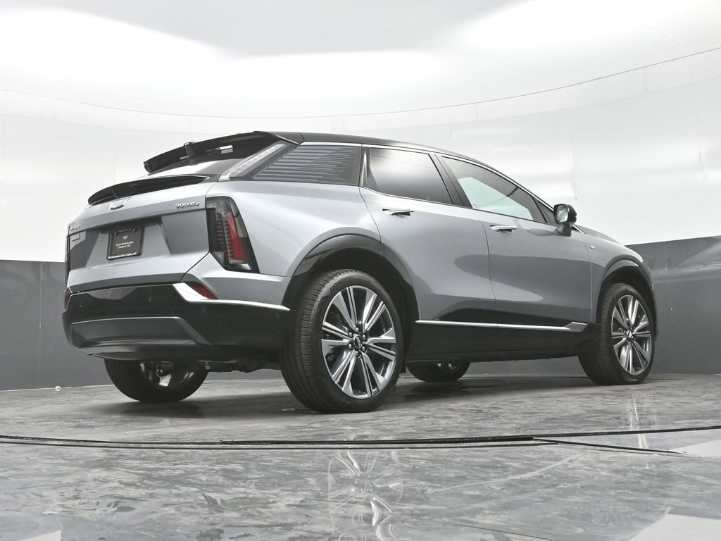 New 2026 Cadillac Optiq Luxury 2 AWD/4WD image 28