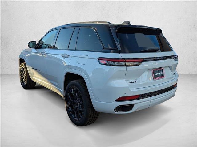 New 2025 Jeep Grand Cherokee Summit w/ Obsidian Package image 8