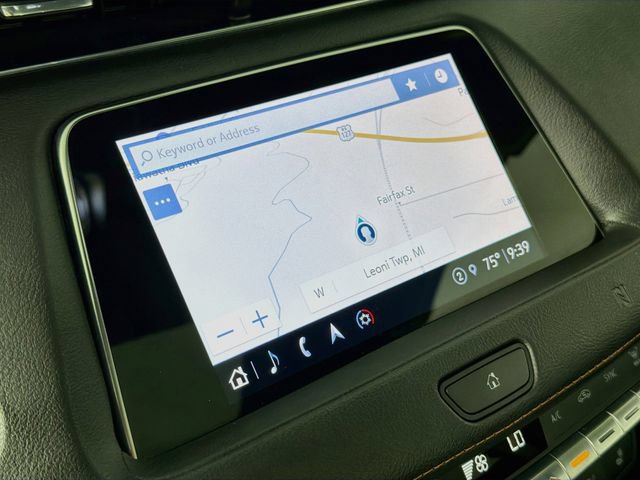 Used 2021 Cadillac XT4 Sport w/ Sun And Sound Package AWD/4WD image 14