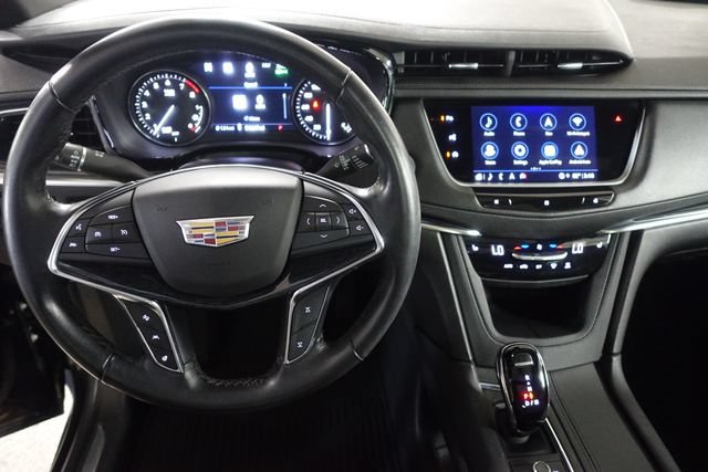 Used 2021 Cadillac XT5 Premium Luxury AWD/4WD image 12