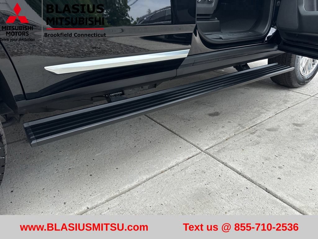 Used 2026 GMC Yukon Denali w/ Sun & Power Step Package AWD/4WD image 50