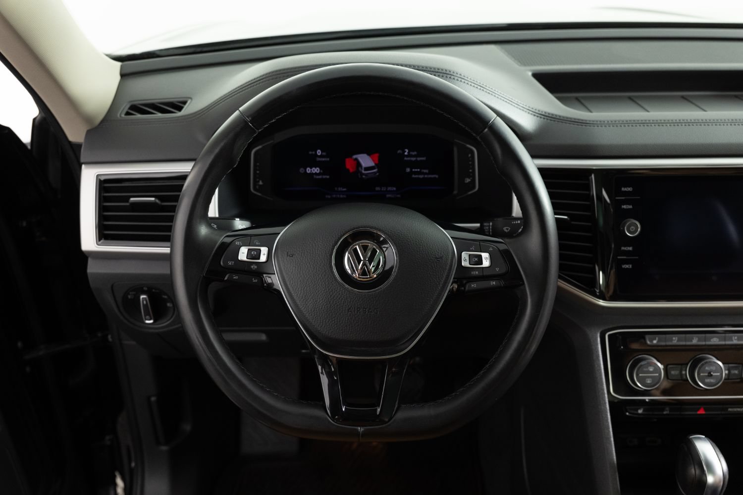 Used 2019 Volkswagen Atlas SEL Premium AWD/4WD image 34