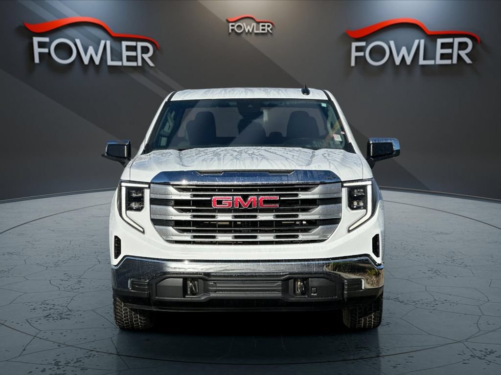 Used 2024 GMC Sierra 1500 SLE w/ X31 Off-Road Package AWD/4WD image 8