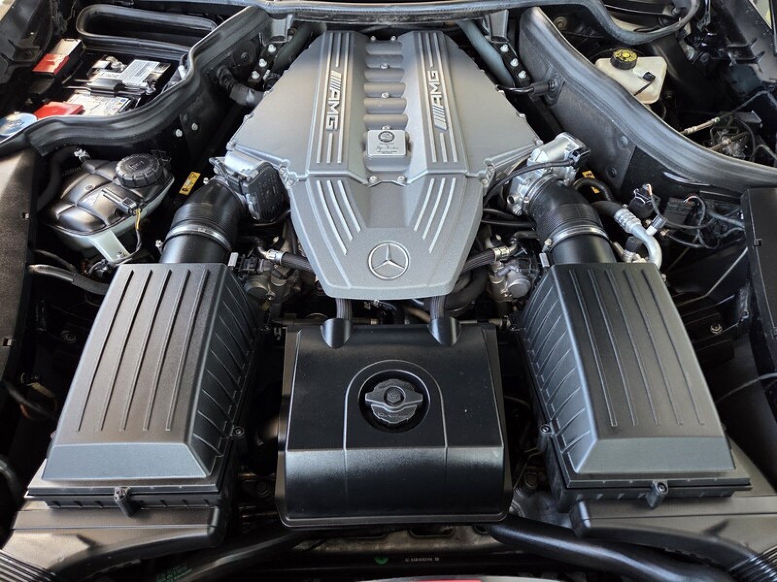 Used 2012 Mercedes-Benz SLS AMG Roadster image 18