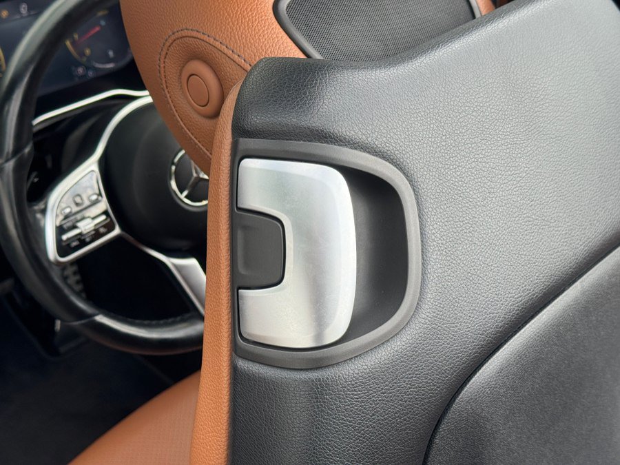 Used 2021 Mercedes-Benz C 300 4MATIC Cabriolet image 38