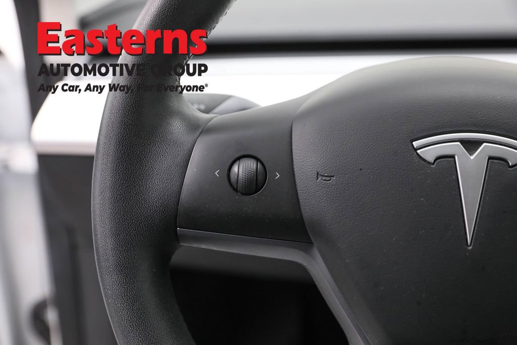 Used 2020 Tesla Model Y Long Range image 15