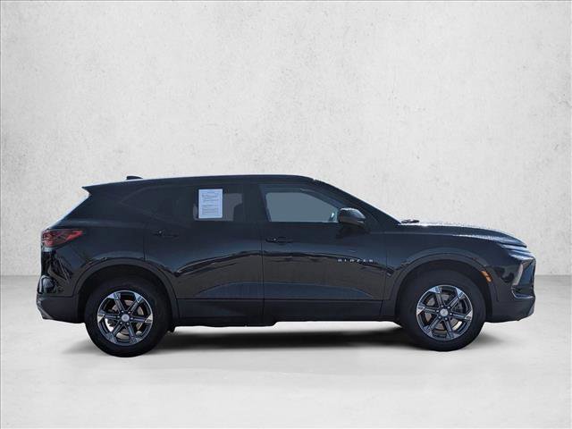 Used 2023 Chevrolet Blazer LT AWD/4WD image 4