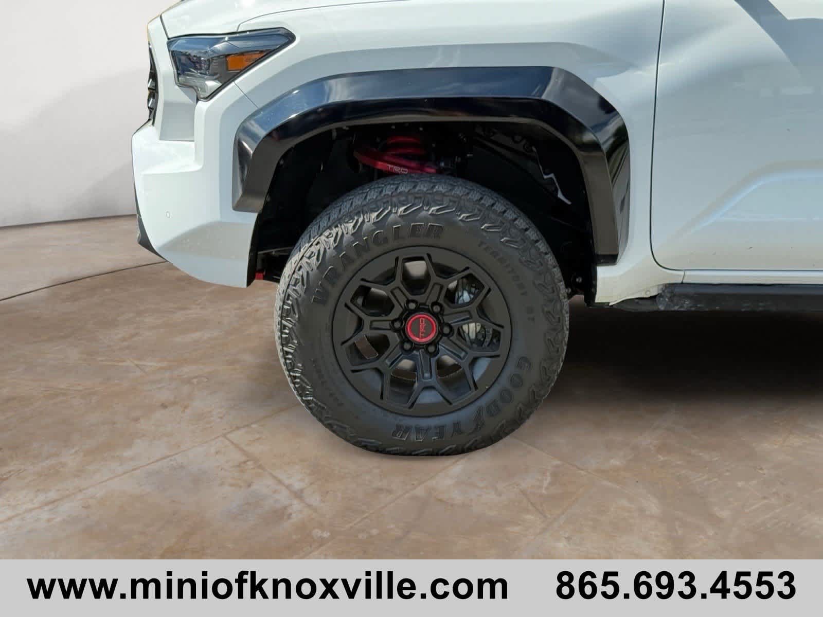 Used 2025 Toyota Tacoma TRD Pro w/ Tow Tech Package AWD/4WD image 9
