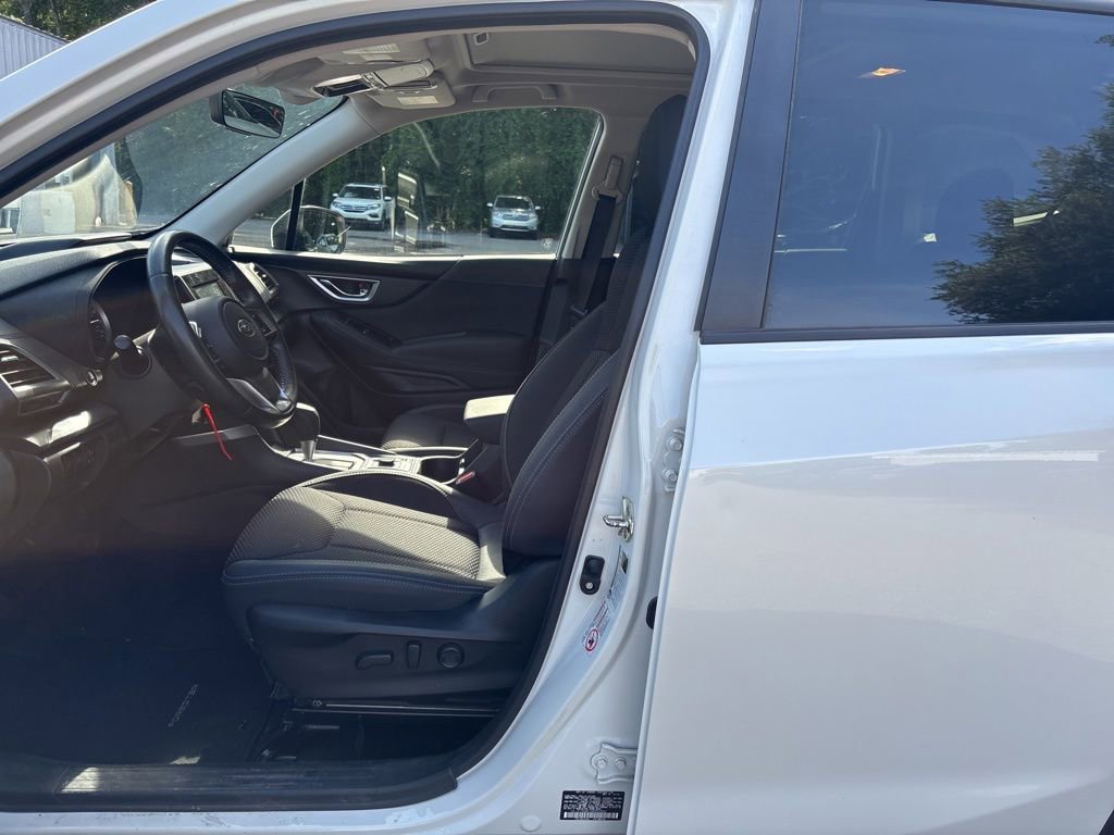 Used 2019 Subaru Forester Premium w/ All-Weather Package AWD/4WD image 11