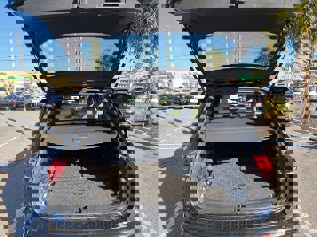 Certified 2023 Volkswagen Tiguan SE R-Line image 12