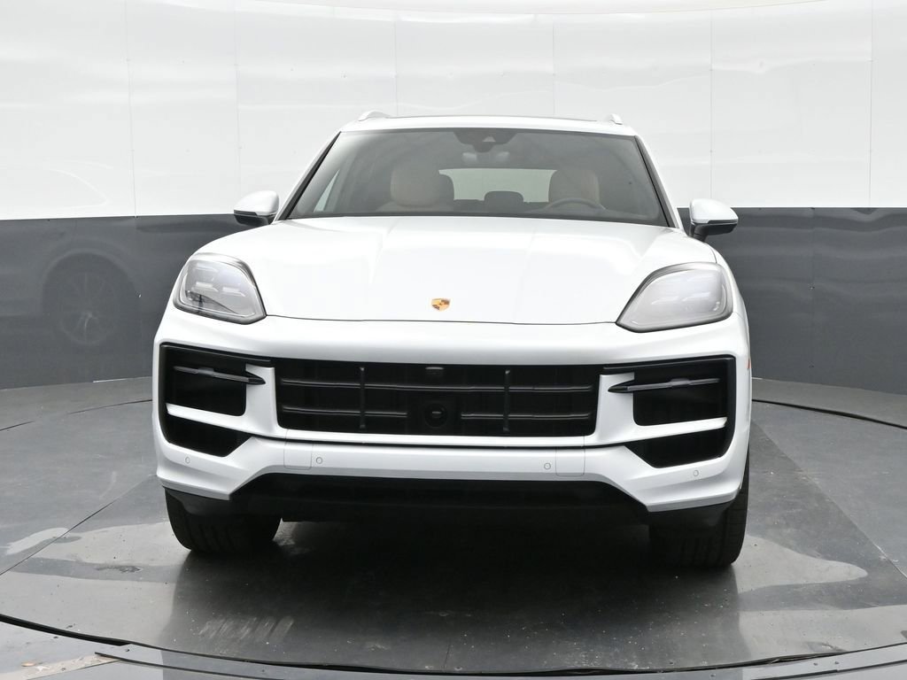 Certified 2025 Porsche Cayenne AWD/4WD image 12