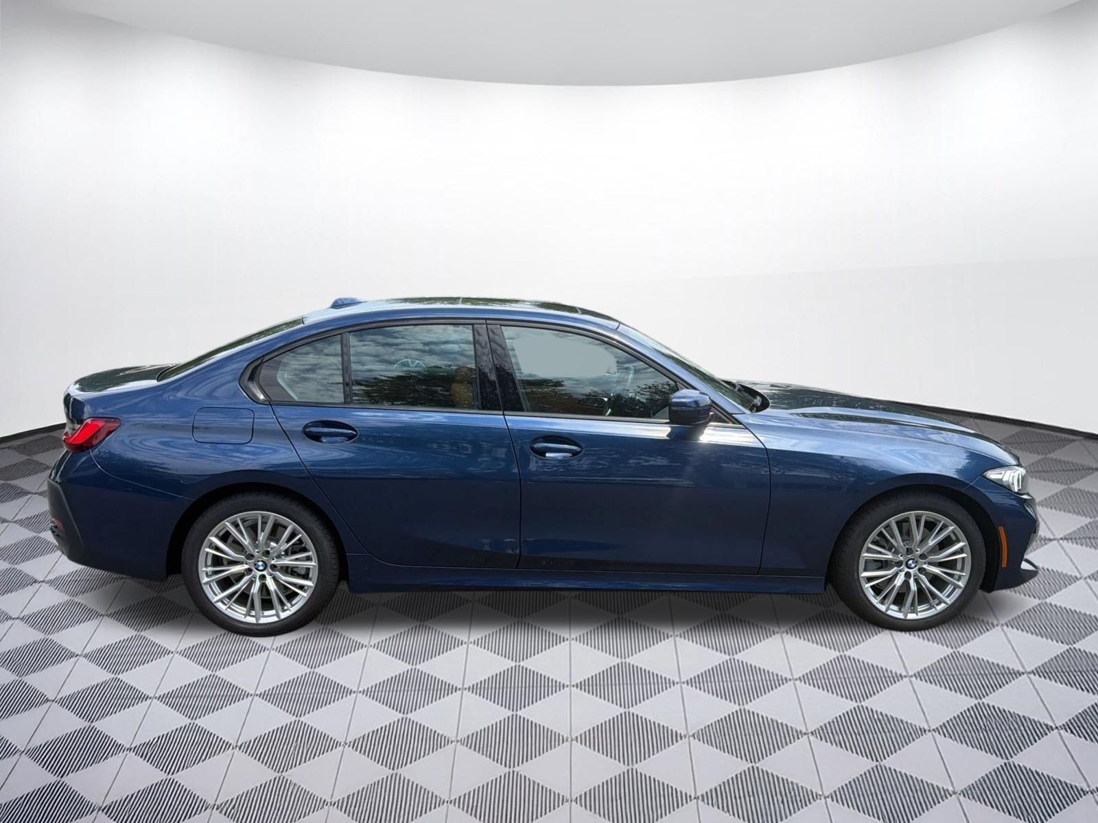 Certified 2023 BMW 330i Sedan w/ Premium Package RWD image 8