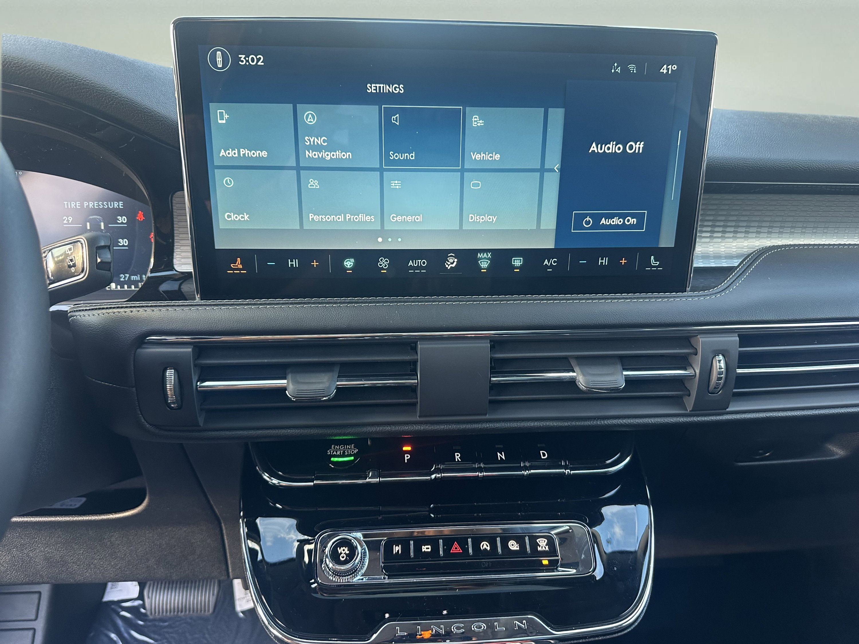 New 2026 Lincoln Corsair Premiere image 14