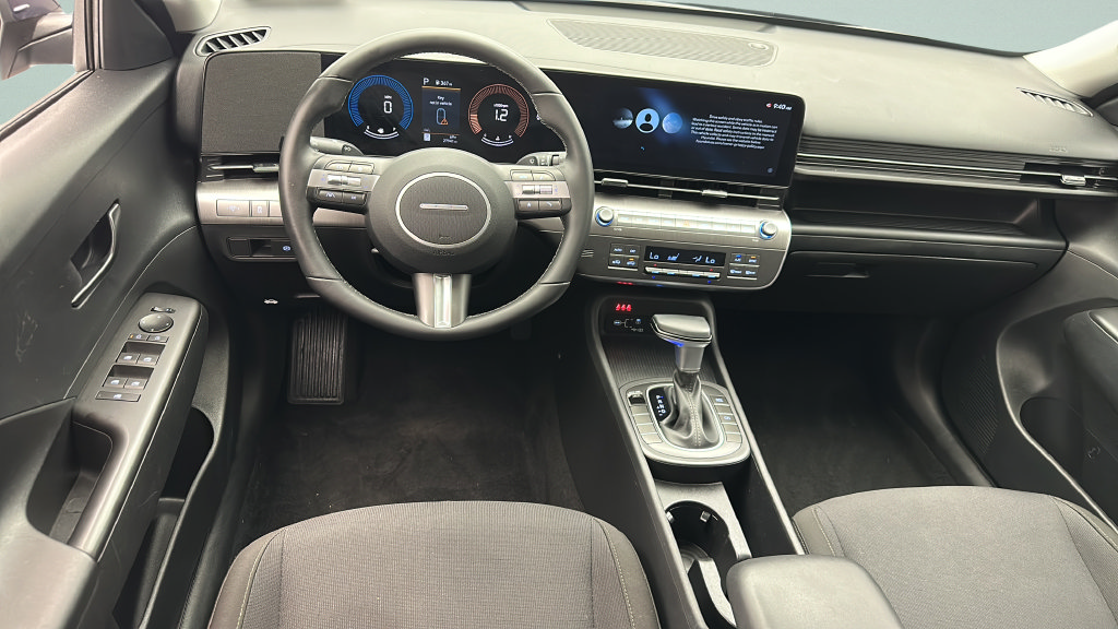 Used 2025 Hyundai Kona SEL FWD image 10